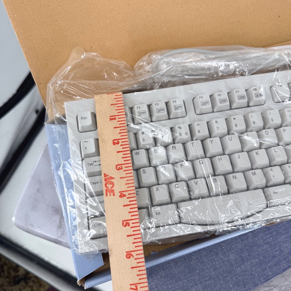 Genica Keyboard Vintage 109-Key Quiet Touch Hot Keys Windows 95/ 98/ NT 2000‎ ME - Picture 6 of 6